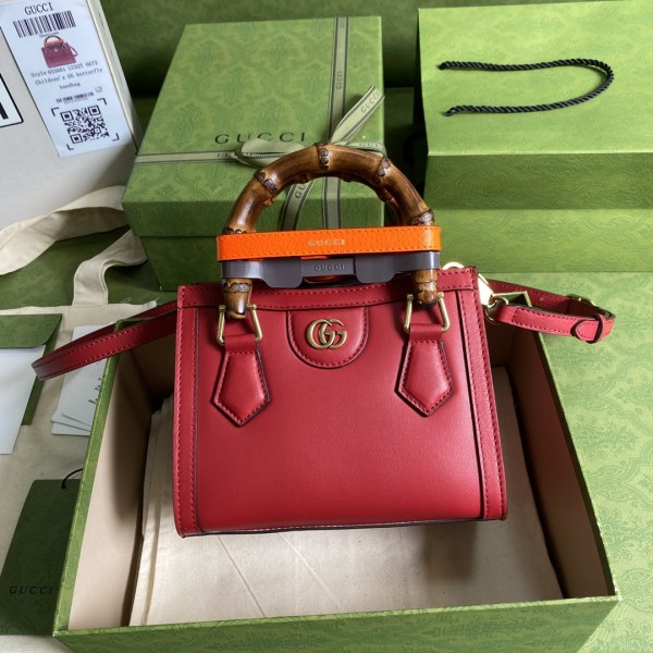  Handbag   Gucci  655661  size  20*16*10  cm  