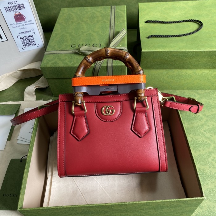  Handbag   Gucci  655661  size  20*16*10  cm  