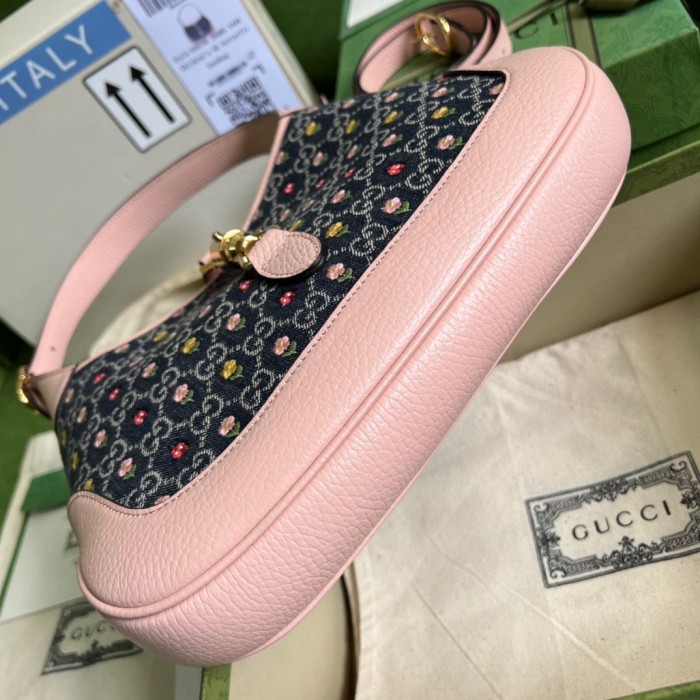  Handbag    Gucci  636706  size  28*19*4.5  cm