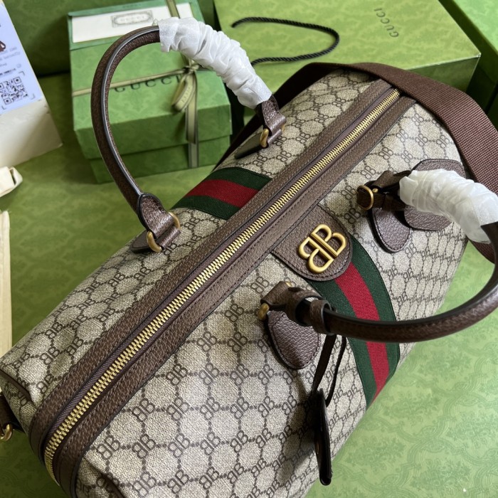  Handbag   Gucci  680124  size  44*27*24  cm