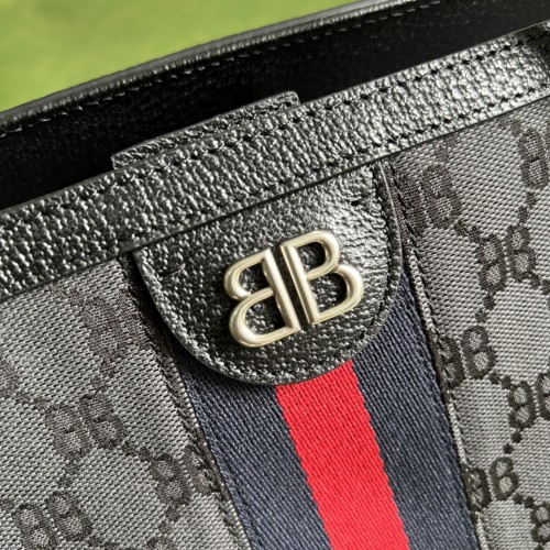  Handbag  Gucci  680127  size  41.5*39.5*19.5  cm