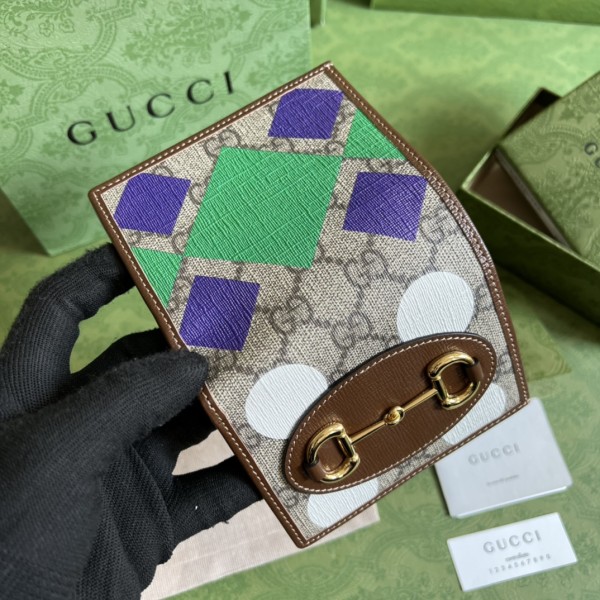  Handbag    Gucci  621887  size  11*8.5*3  cm 