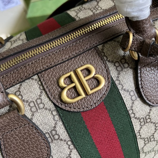  Handbag   Gucci  680124  size  44*27*24  cm