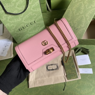  Handbag  Gucci  658243   size  19*10*3.5 cm