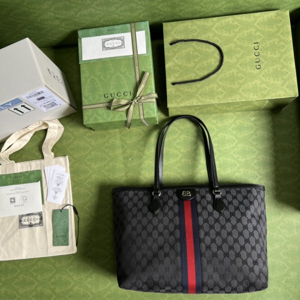  Handbag   Gucci  680125  size  38*28*14  cm