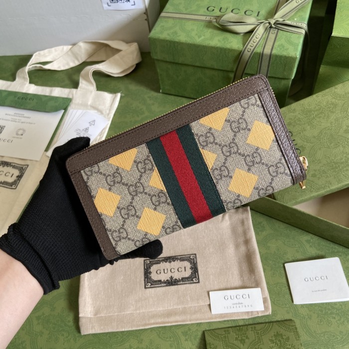  Handbag   Gucci  523154  size  19.5*11*3  cm