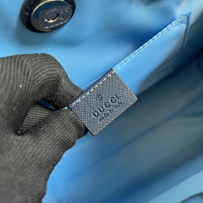  Handbag  Gucci   605614   size  28*26.5*9   cm