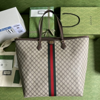 Handbag   Gucci  680127  size  41.5x39.5x19.5  cm
