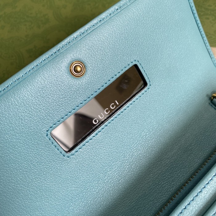  Handbag   Gucci  658243  size  19*10*3.5  cm