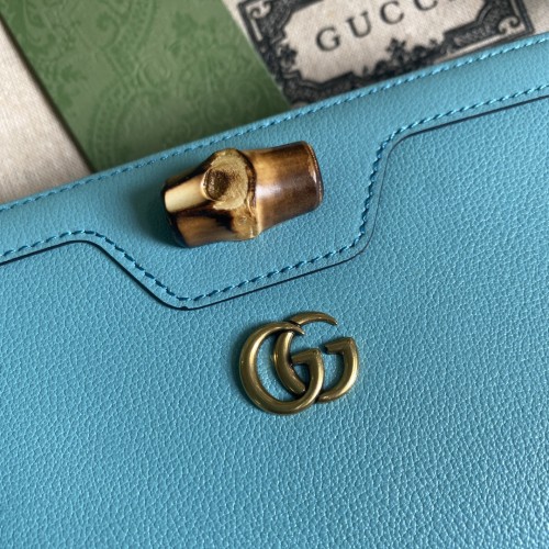  Handbag   Gucci  658634  size  19*10*3.5  cm