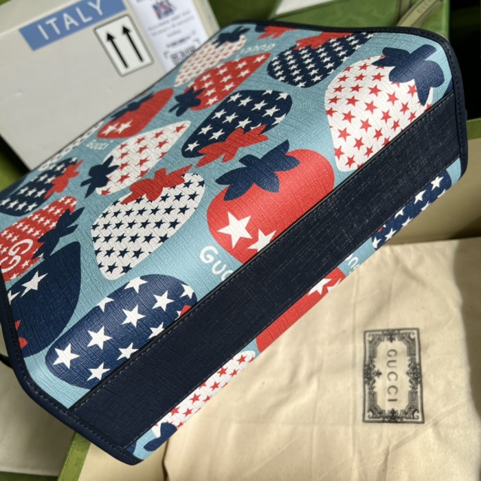  Handbag    Gucci    612992  size  28*25*11  cm