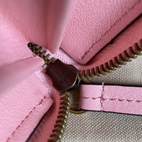  Handbag   Gucci  658634  size  19*10*3.5  cm 