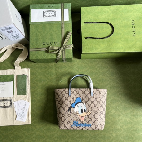  Handbag   Gucci   410812   size  21*20*10  cm