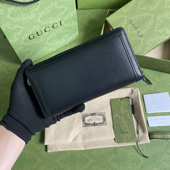  Handbag   Gucci  658634  size  19*10*3.5  cm