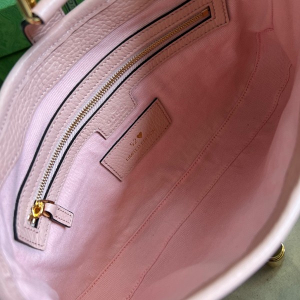  Handbag    Gucci  636706  size  28*19*4.5  cm