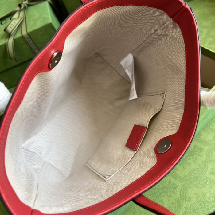  Handbag    Gucci   410812  size   21*20*10   cm