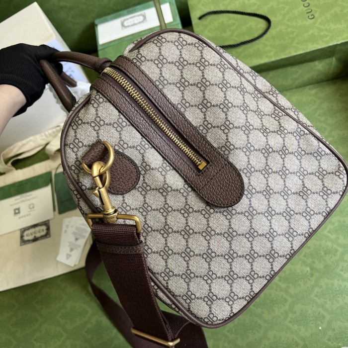  Handbag   Gucci   680124  size  44*27*24  cm