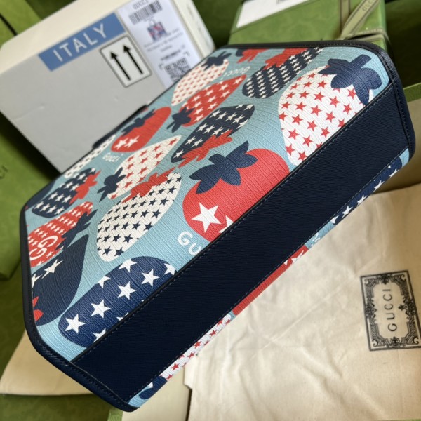  Handbag  Gucci   605614   size  28*26.5*9   cm