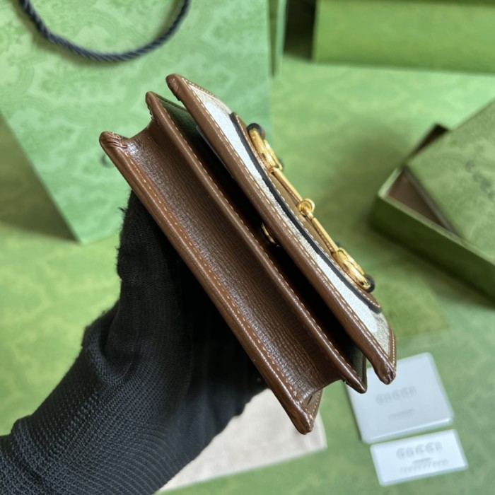  Handbag    Gucci  621887  size  11*8.5*3  cm 