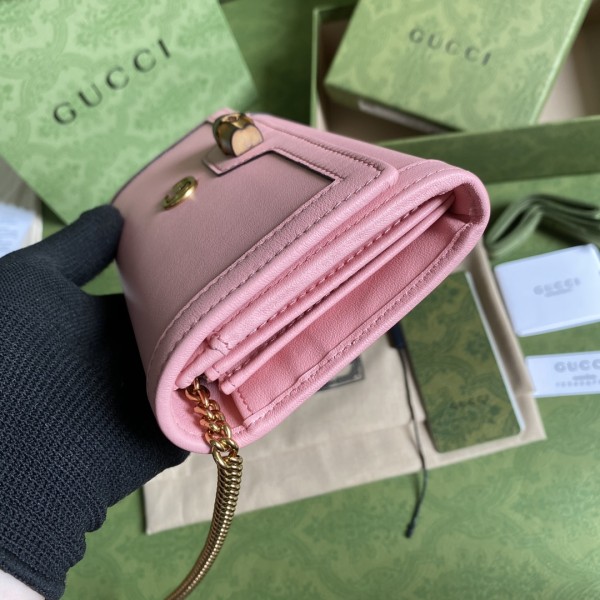  Handbag  Gucci  658243   size  19*10*3.5 cm