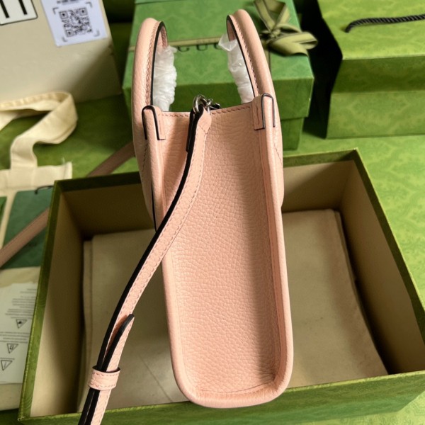 Handbag   Gucci  671623  size  16*20*7 cm