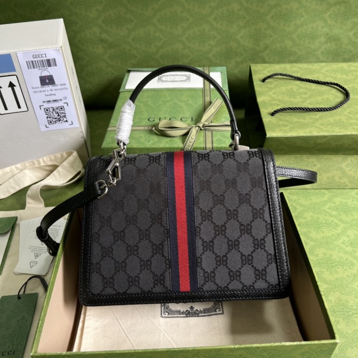  Handbag   Gucci  680119  size  25 * 17.5*7   cm