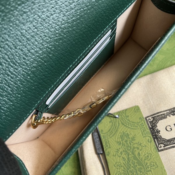 Handbag   Gucci  696817   size  19x 11x 5  cm