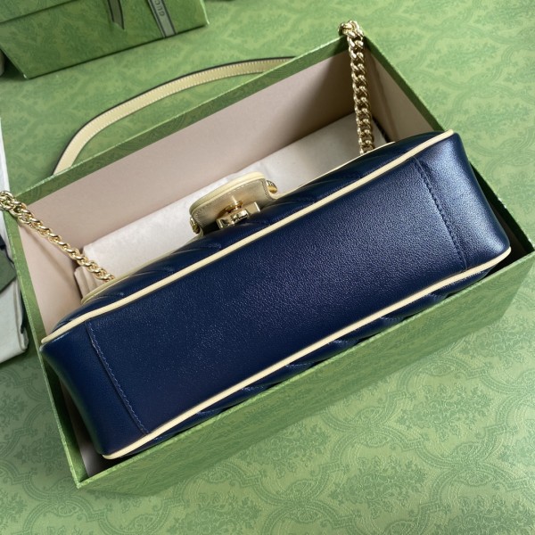  Handbag    Gucci   443497  size  26*15*7  cm 