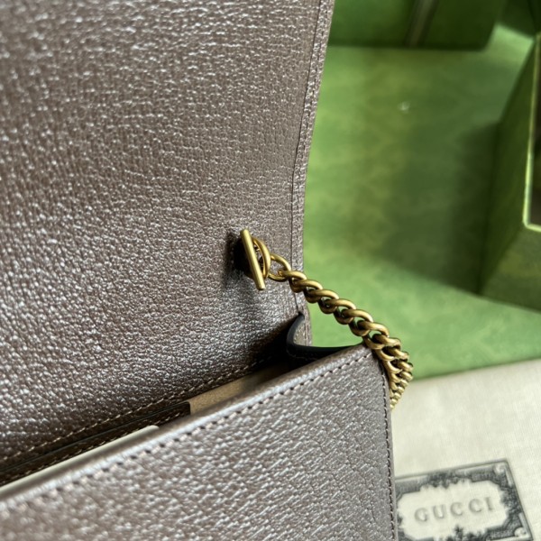  Handbag  Gucci  696817  size  19x 11x 5  cm