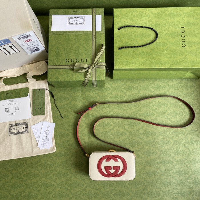  Handbag    Gucci  658230  size  17*10*5.5  cm