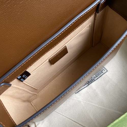  Handbag    Gucci  637048  size  20.5*15.5*6  cm