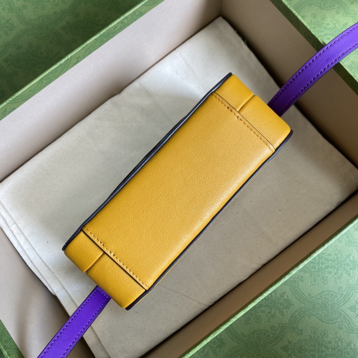  Handbag   Gucci   658230  size  17*10*5.5  cm