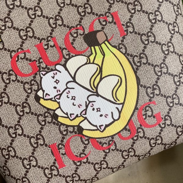  Handbag    Gucci  410812  size   21*20*10  cm