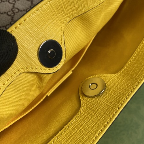  Handbag    Gucci  410812  size   21*20*10  cm