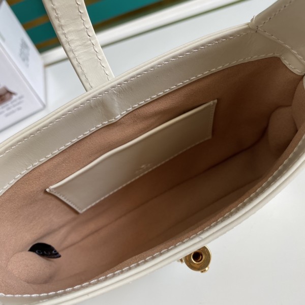 Handbag   Gucci  637091  size  19*13*3  cm