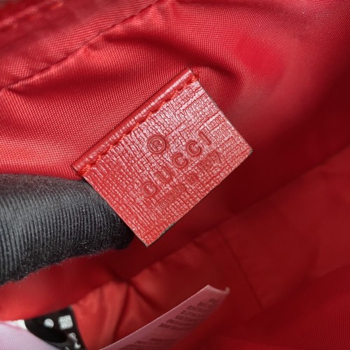  Handbag  Gucci  648803  size  23*15.5*6  cm