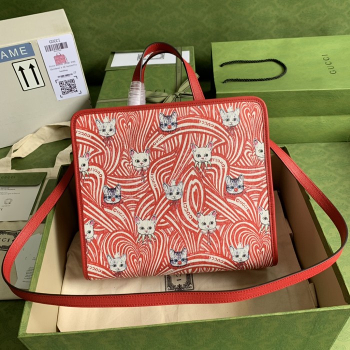 Handbag   Gucci  630542   size  28*25*11  cm