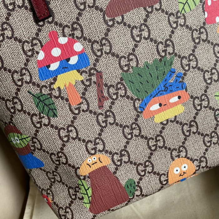  Handbag   Gucci  410812  size  21*20*10  cm