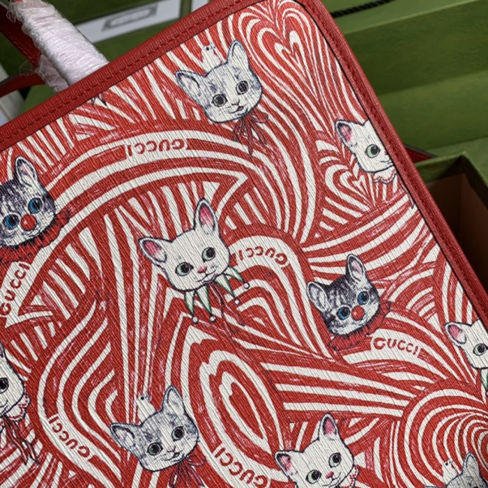 Handbag   Gucci  630542   size  28*25*11  cm