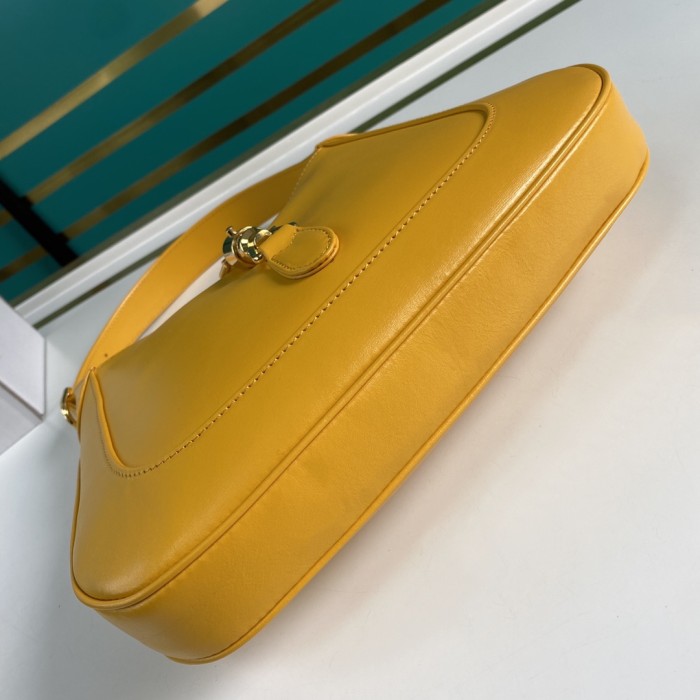  Handbag   Gucci   636709  size  27.5*19*4   cm