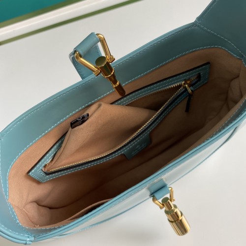 Handbag   Gucci   636709  size  27.5*19*4  cm