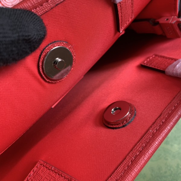 Handbag   Gucci  630542   size  28*25*11  cm