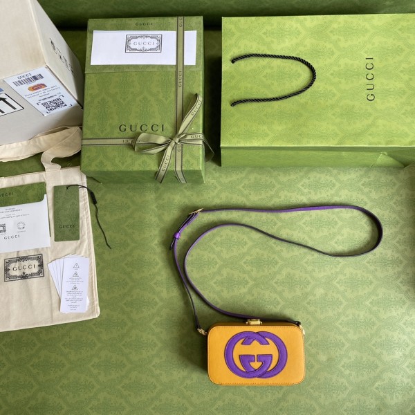  Handbag   Gucci   658230  size  17*10*5.5  cm