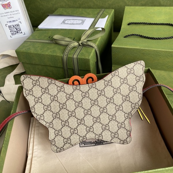  Handbag   Gucci   648803  size  23*15.5*6  cm