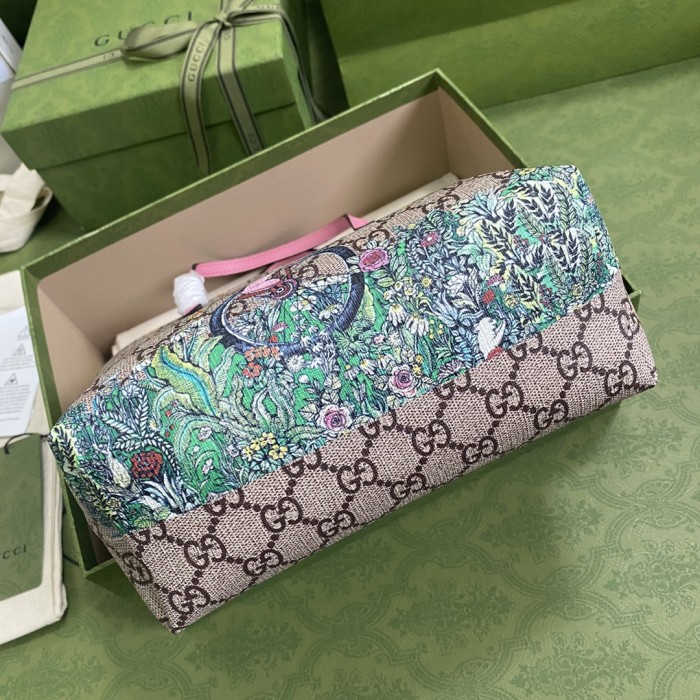 Handbag    Gucci  410812  size  21*20*10  cm