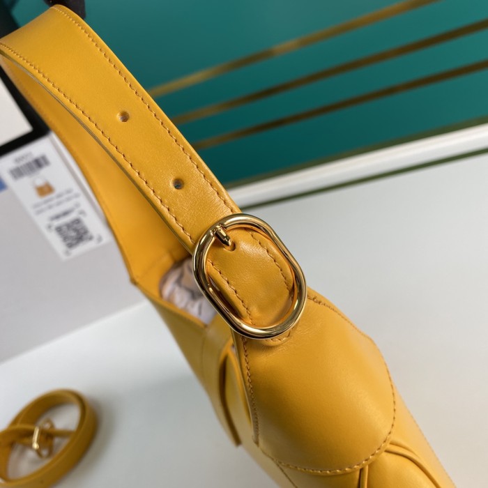  Handbag   Gucci   636709  size  27.5*19*4   cm