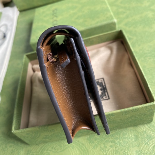  Handbag   Gucci  648848  size  11*8.5*3   cm