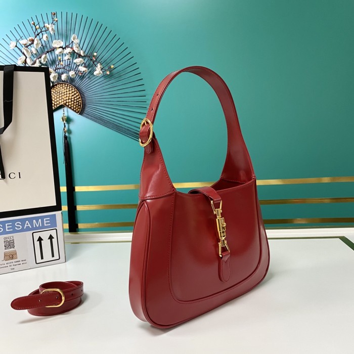  Handbag   Gucci   636709  size  27.5*19*4  cm