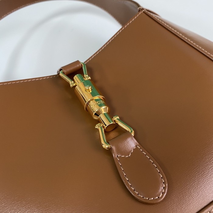  Handbag   Gucci   636709  size  27.5*19*4   cm