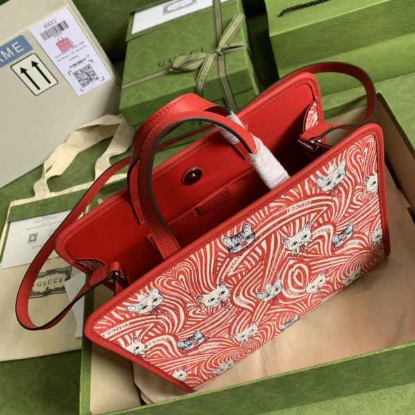 Handbag   Gucci  630542   size  28*25*11  cm